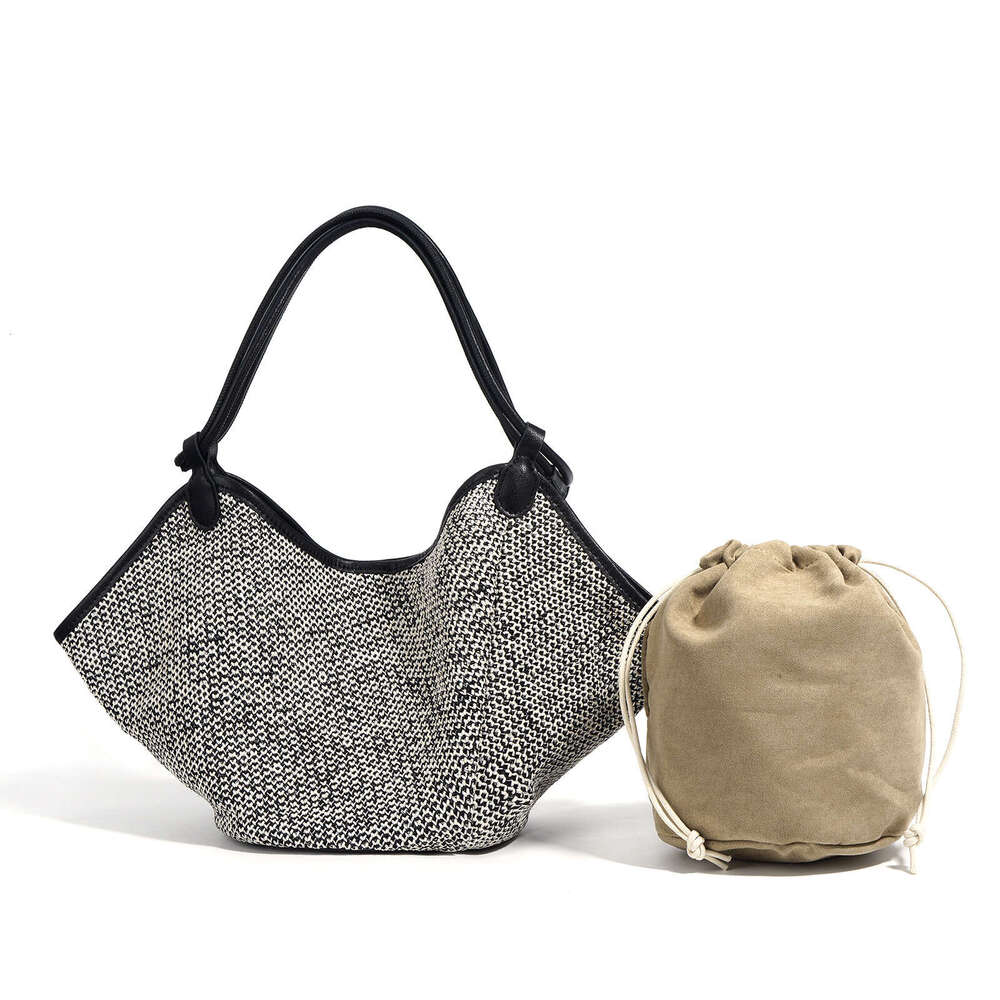2025 New Vacation Style High-End Feeling Large Capacity Tote Dumpling Bag Lazy Style Single Shoulder Crossbody Bag For Women