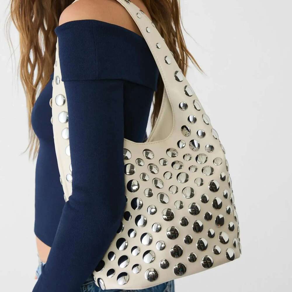 Punk Style Embellished Double-Faced Round Rivet Inlaid Niche Bucket Chic Lady Underarm Large Capacity Shoulder Bag