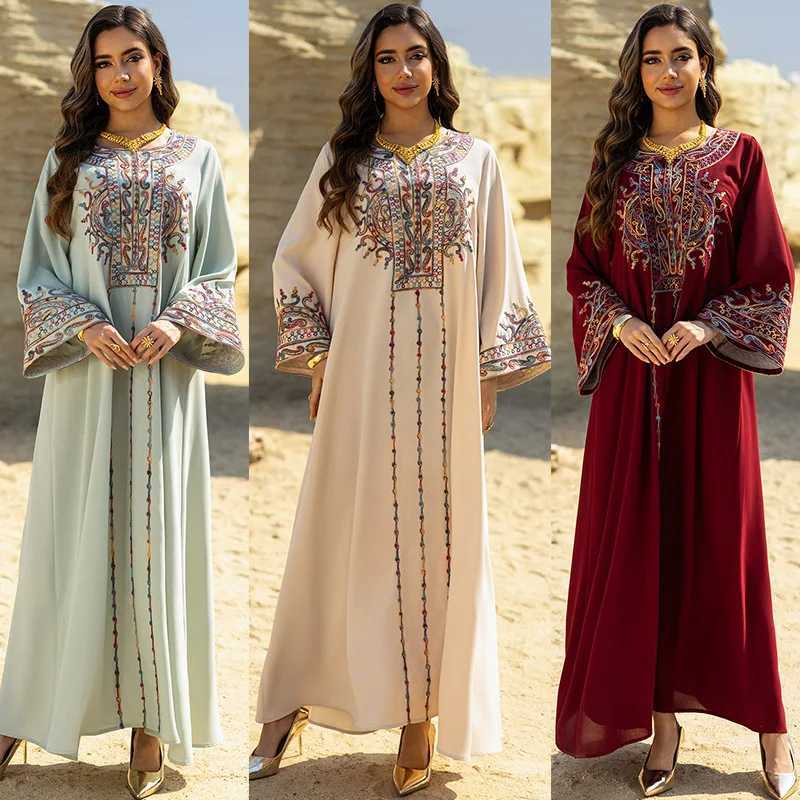 Dubai Embroidery Abayas Muslim Dress for Women Long Slve Abaya Ka Caftan Eid Ramadan Turkey Musulmane Femme Islam Jalabiya X250514