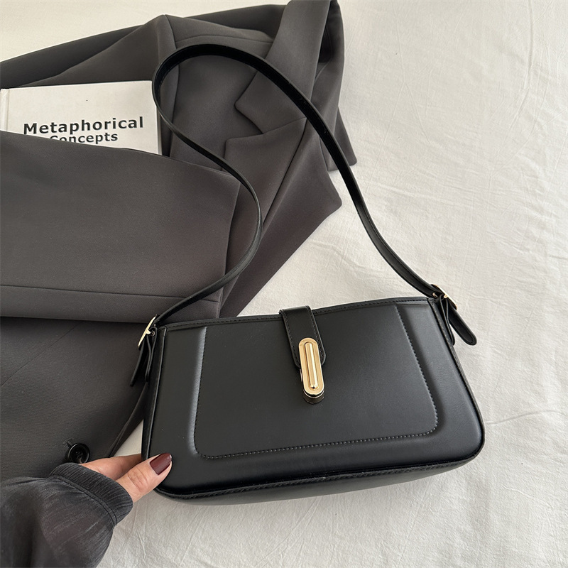 Solid Color Minimalist Small Square New Free Delivery Designer Luxury Bag Bag 2025 Personalized And Versatile Commuting Crossbody Trend Niche Lock Sho