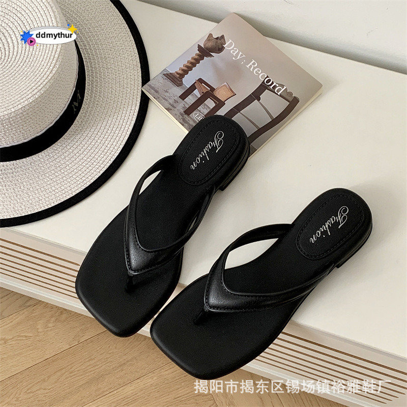 Net infrared slippers for women in summer, fashionable versatile, flat bottomed, toe clamped, low heel beach sandals, ins, simple and trendy ddmythur