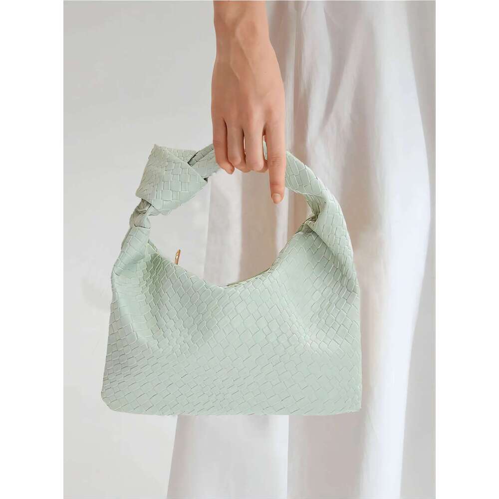 Women's High-End Woven Decoration Crescent Handbag, Suitable For Parties, Dates, Weddings, Shopping