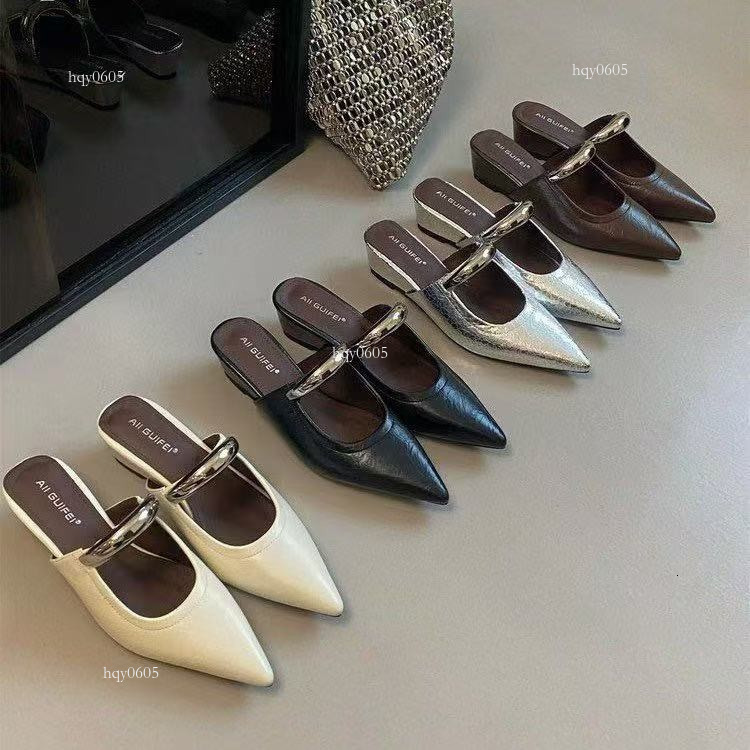 Top quality brand new free delivery designer single shoe slanted tip 2025 spring/summer new thick heel women's casual French sandals new fashion 
