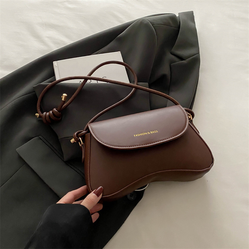 Solid Luxury Bag New Free Delivery Designer Bag Color Westernstyle Crossbody Women's Spring Korean Version Texture Fashionable Single Shoulder Ba