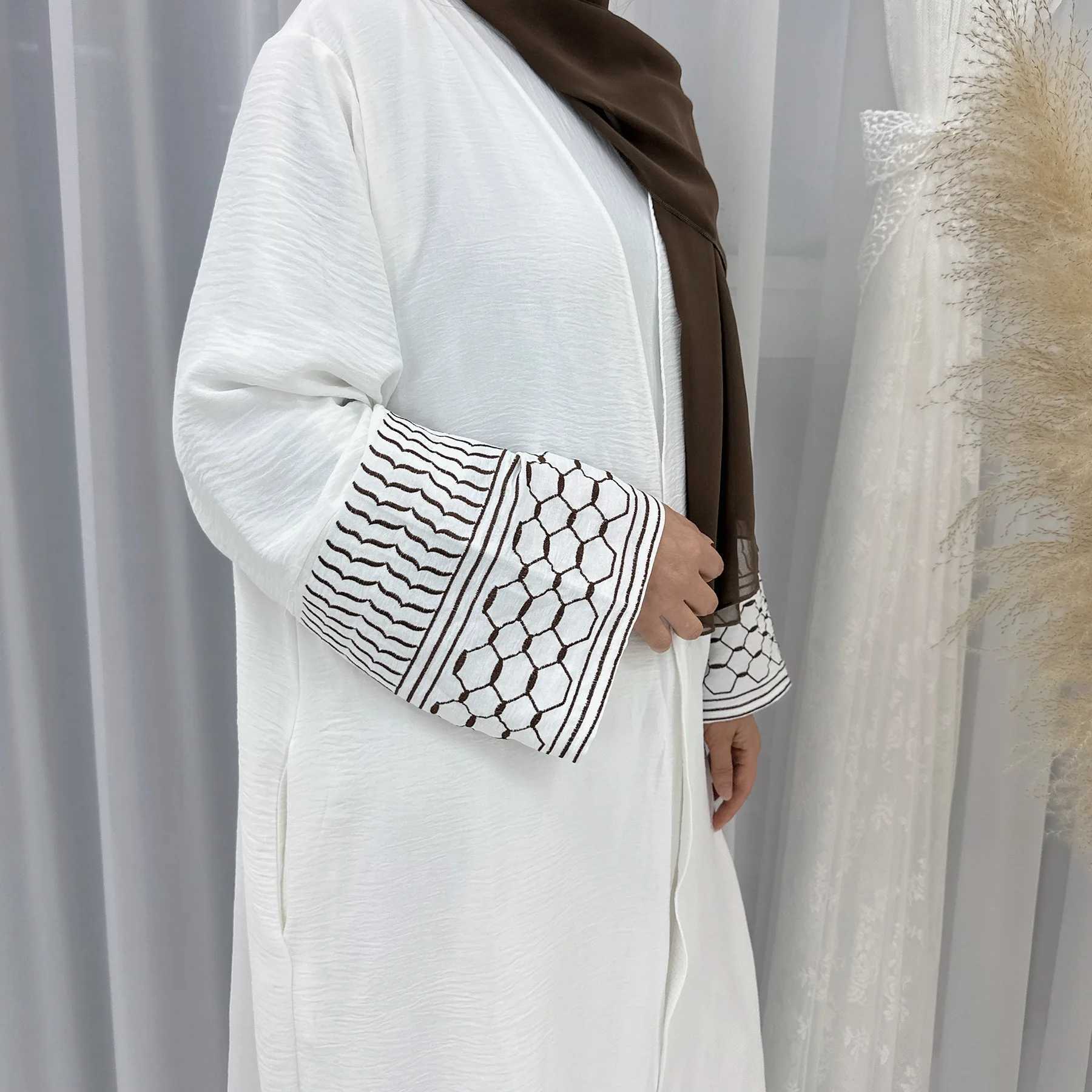 New Arrivals Muslim Clothing Open Cardigan With Belt Dubai Abaya Embroidery Palestine Abaya Design Women Abaya Muslim Dress Robe X250514