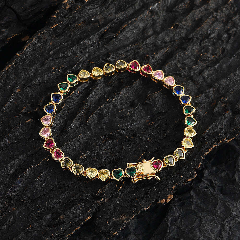Colorful Bracelet Heart shaped 4 * 4mm Couple Layered Tennis Hip Hop Love Chain