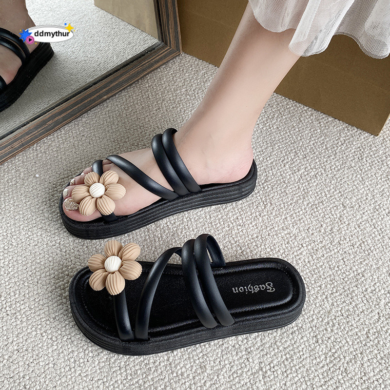 Internet famous flower slippers for women with thick soles and anti slip new fashionable summer fairy cool slippers, flat bottomed beach shoes ddmythu