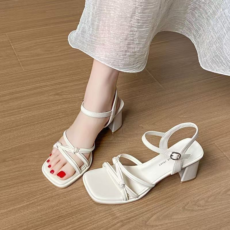 Designer sandals French silver sandals for women in the spring of 2025, fashionable, thick and high-end shoes, with a temperament of one-piece high he