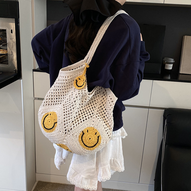 Designer Handbag Spring Summer New Collection Forest Love Jacquard Woolen Hollow Knitted Single Shoulder Tote Beach Women S Bag Mini Storage Bag Free 