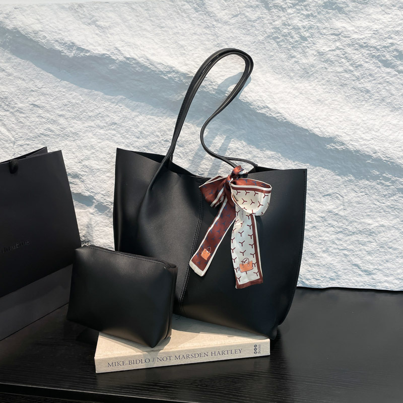 Winter Big 2025 New Commuter Leisure Crossbody Shopping Large Capacity Beautiful New Free Delivery Designer Luxury Bag Bag Tote Women's Bag