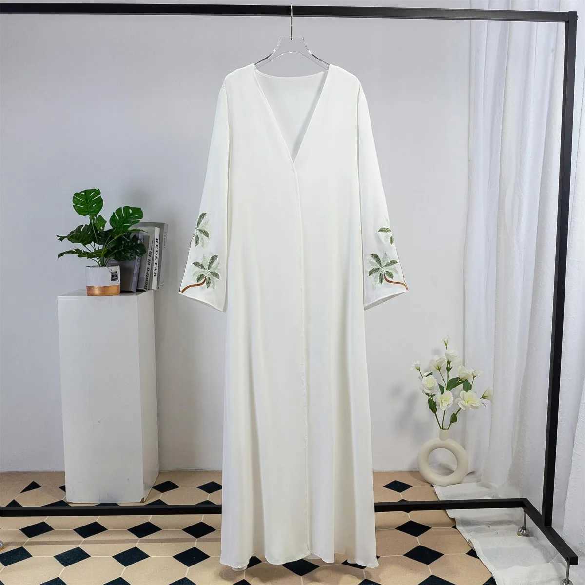 Embroidery Open Front Abaya Muslim Long Slve Maxi Length Dresses Womens Islamic Clothing women Abayas Muslim Kaftans Jilbabs X250514