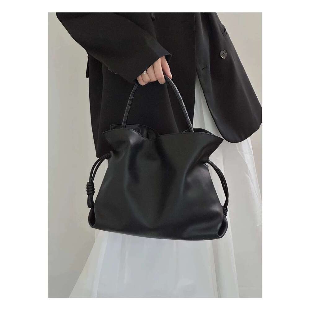 Women's New Spring Summer Crossbody Bag Single Shoulder Casual Versatile Fashion Household Leather Handbag Medium Size