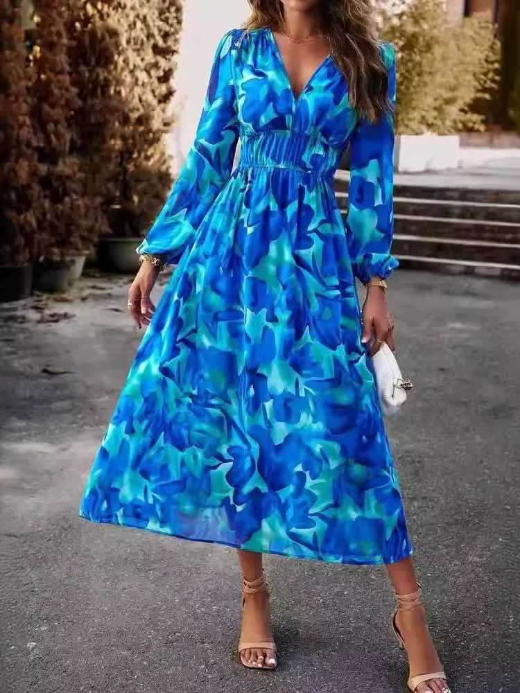Autumn Womens New 2024 Fashionable Floral Print Sexy V-neck Long Sleeved Dress Bohemian Vacation Style Elegant Long StyleXJ250514