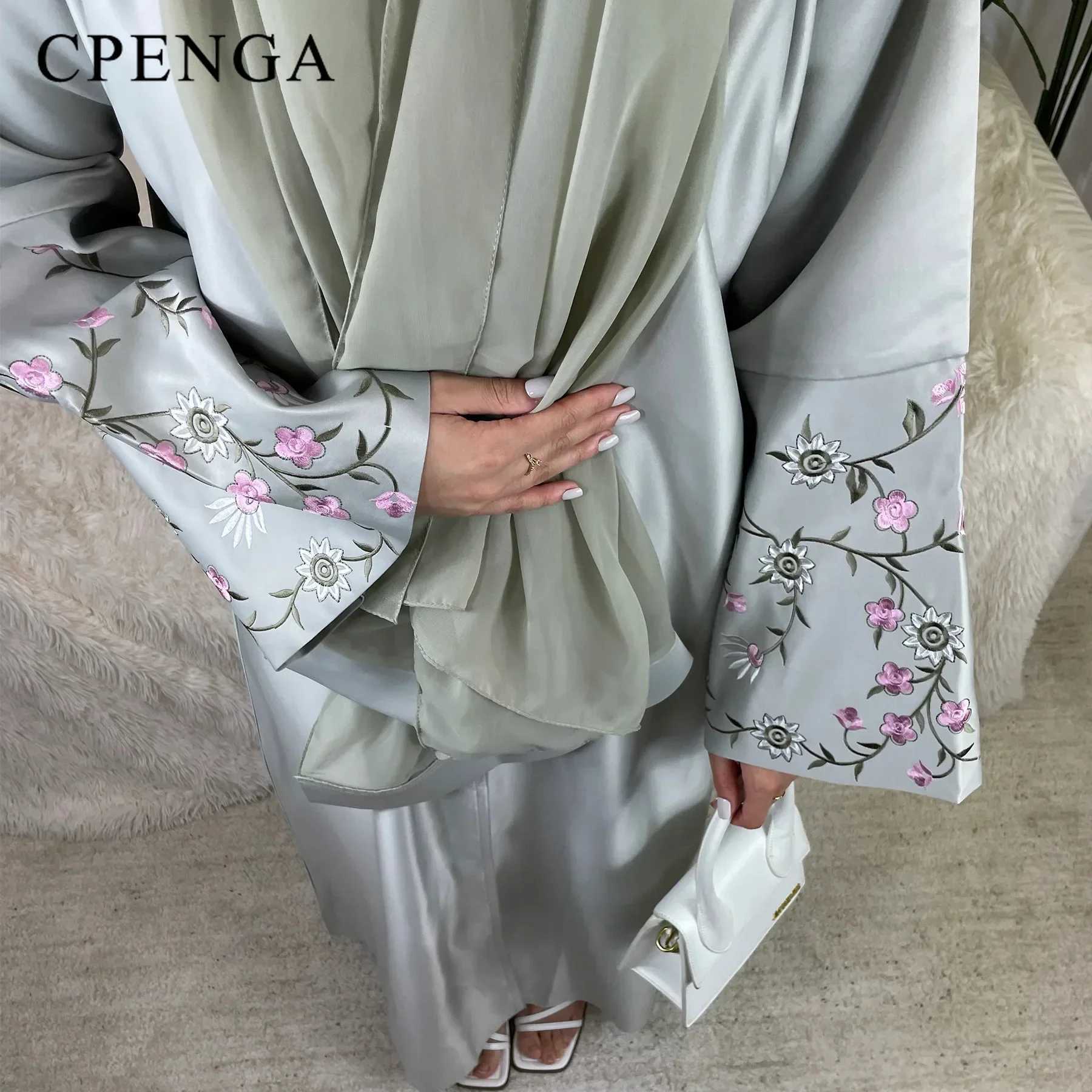 Elegant Flower Embroidery Muslim Modest Dress for Women Ramadan Dubai Hijab Abaya Luxury Islam Party Turkey Cardigan Clothing X250514