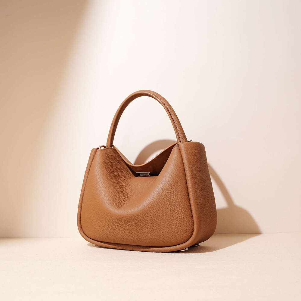 2025 Spring New Small And Unique Extremely Simple Versatile Commuter Underarm Luxury Cross Shoulder Women's Bag