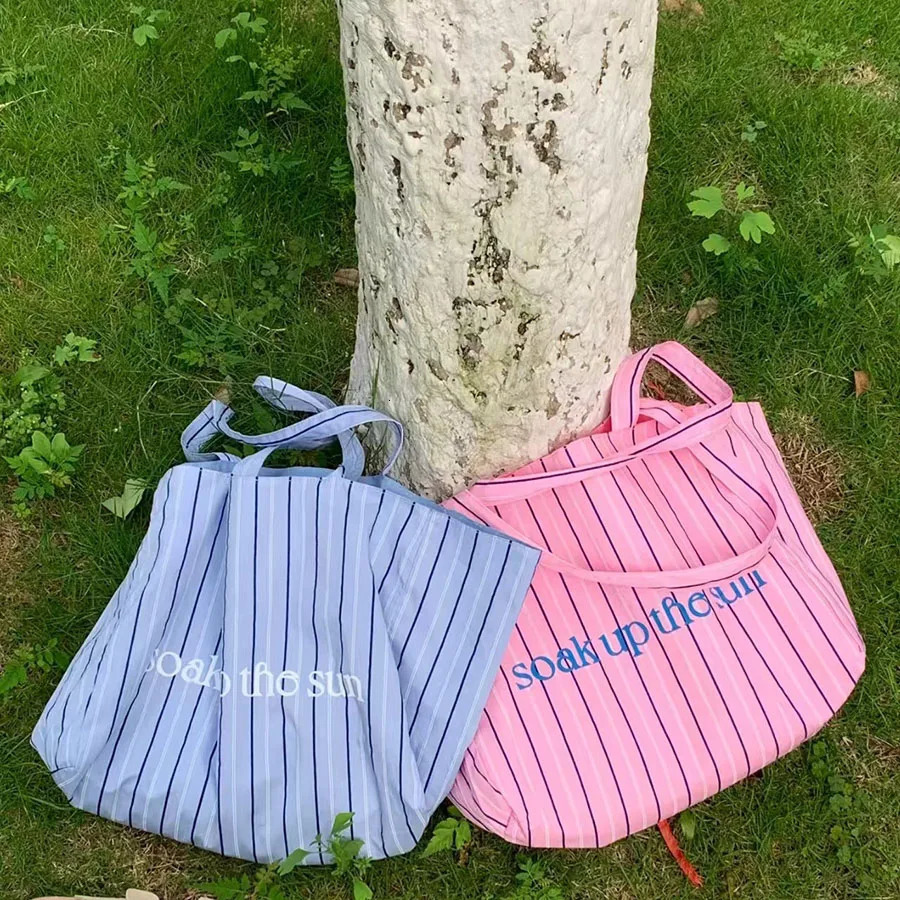 Women Striped Shoulder Bag Versatile Ladies Stylish Simple with Handles Large Capacity Travel Bags 250514