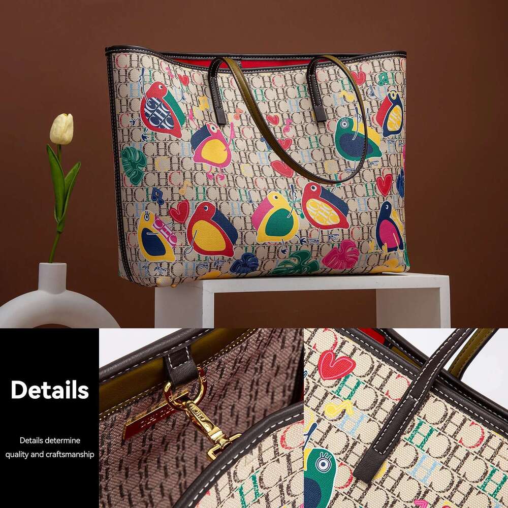CHCH Women's Tote New Brand Cartoon Printed Large Capacity Commuter Bag 250513