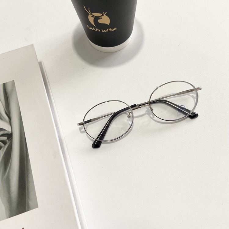 Designer Sunglasses For Women Men Oval Small Frame Anti-blue Light Retro Glasses Decorative Flat Light Sunglasses Eyewear CB7820