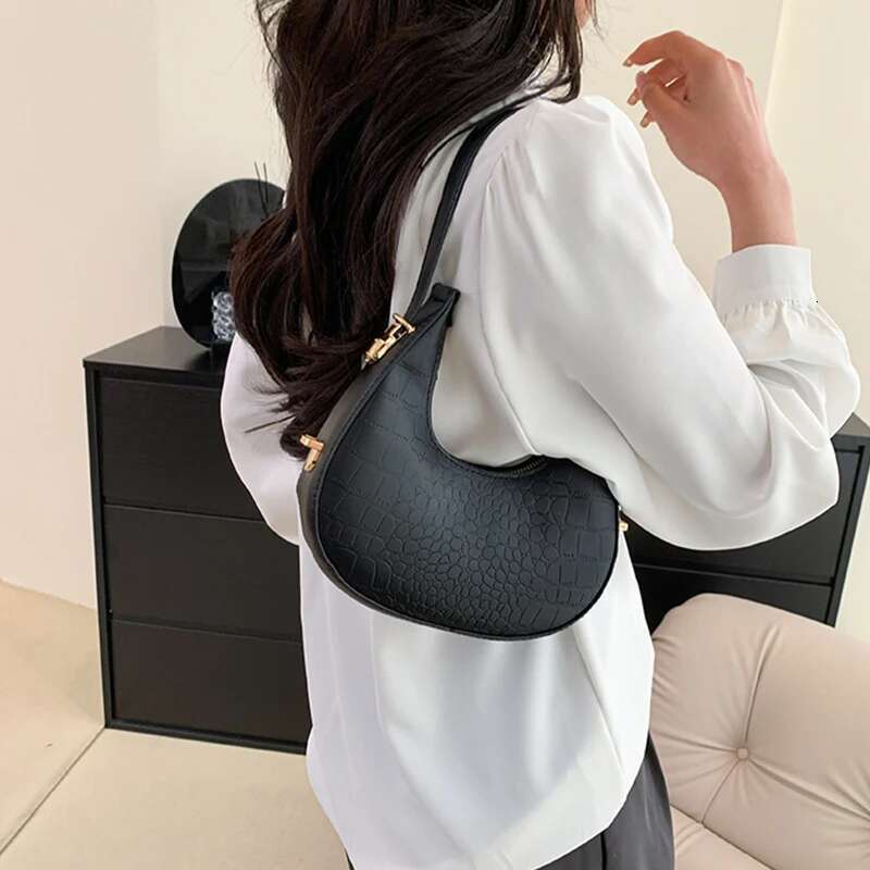 Bag Half Moon Vintage PU Leather Small Handbag Brands Women Shoulder Bags Retro Black Ladies Armpit Purses Girls Totes