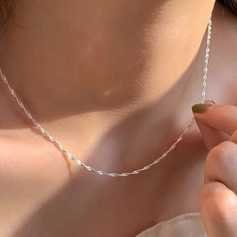 Jewelry fashion temperament twisted water wave women's extremely simple plain lock bone chain necklace accessories