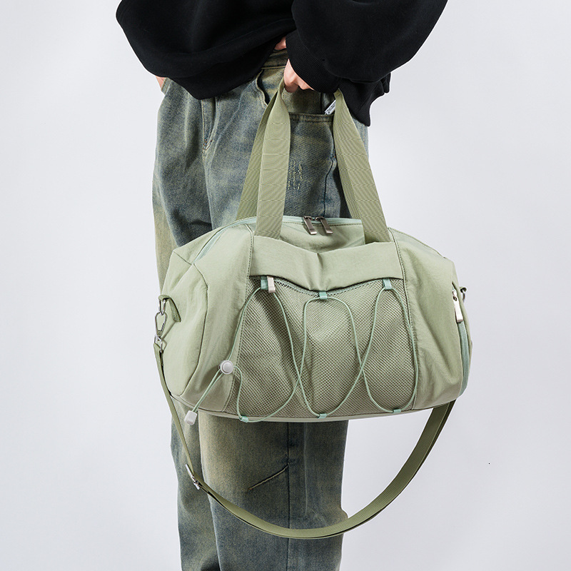 Free shipping 2025 new designer bag Top quality Brand High Quality Style Delivery Designer Bag Independent shoe compartment travel sports yoga fitness