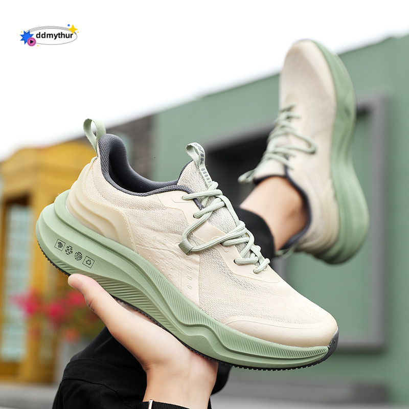 New mesh breathable, odor proof, anti slip running shoes, wear-resistant, ultra light, soft sole shock-absorbing men's sports shoes for couples, 