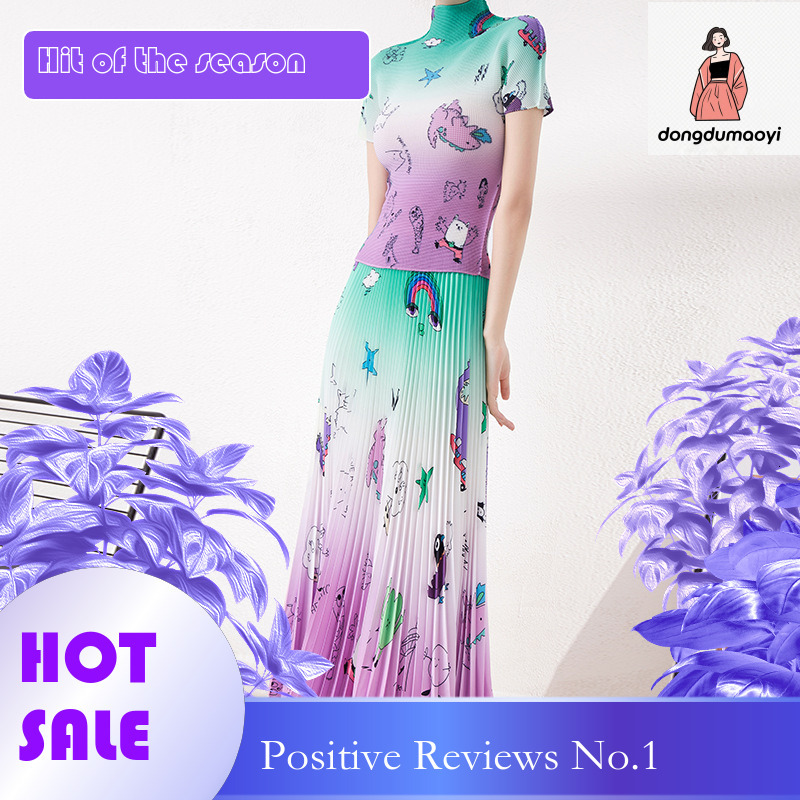 dongdumaoyi Miyake 2025 Summer New Commuter Cartoon Printed T-shirt, Half Skirt Set, Folded Women's Wear Set