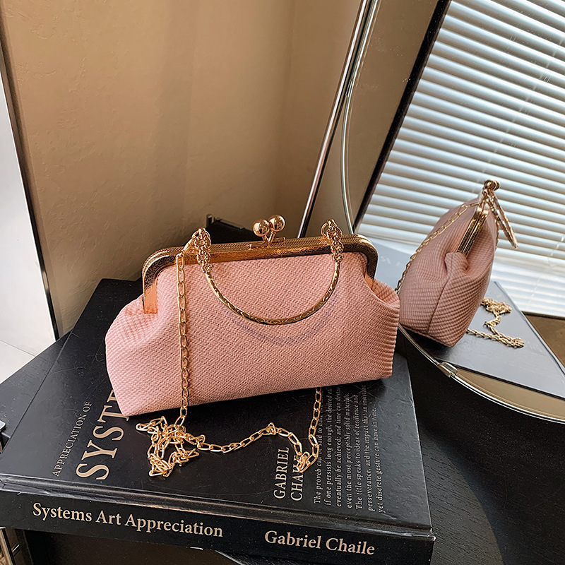 Ladies' Temperament Is Simple Fashionable Pure Color Gentle Buckle New Free Delivery Designer Bag Small Luxury Bag Bag Women's 2025 Spring C