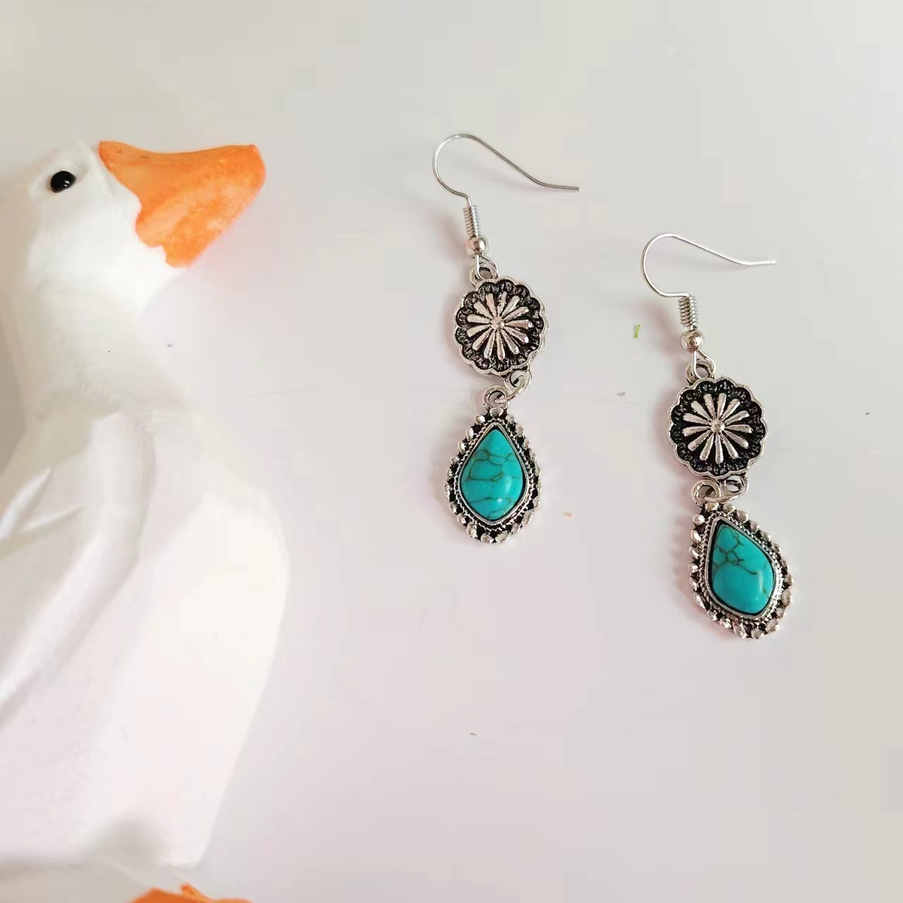 Hot selling Bohemian carved turquoise long and earrings with exquisite tassels