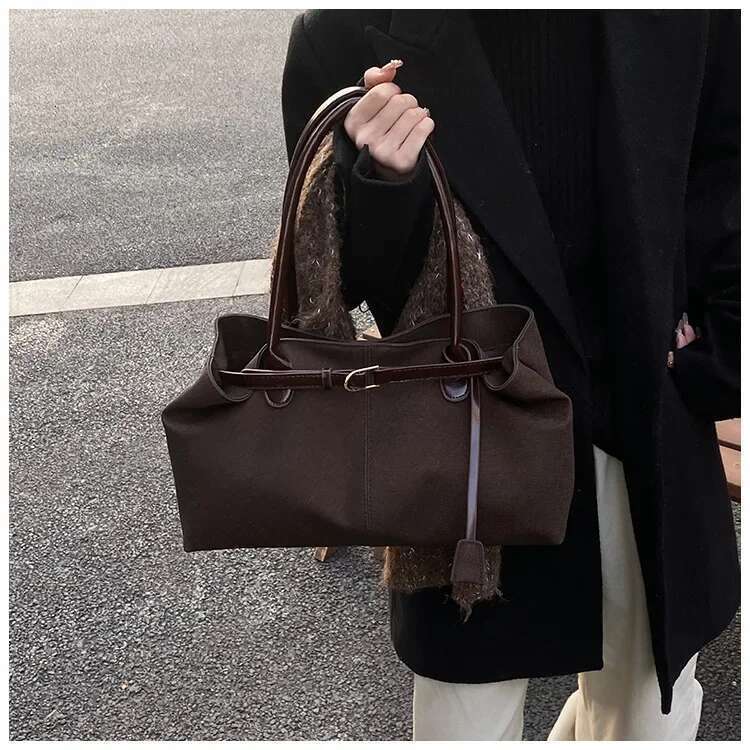 2025 Trendy Large Capacity Commuter Tote - Simple Yet Stylish, Personalized Single Shoulder, Crossbody And Armpit Bag Option