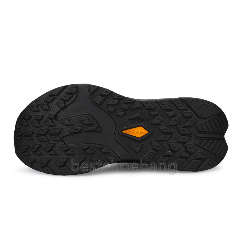 Free Shipping Trainers Whale Leaping Pro Running Shoes For Men Women Sneakers Fashion Black White Yellow Green Sea Salt Platform Luxury Mens Mesh Outd