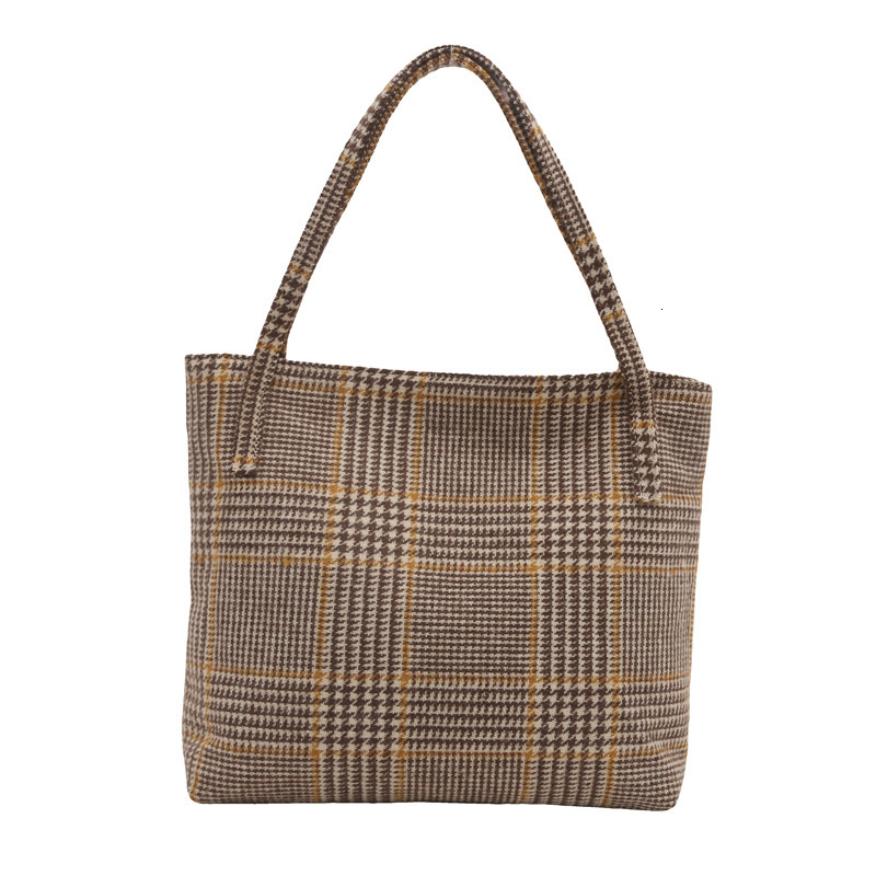 Black And White Striped Large Capacity Portable New Free Delivery Designer Bag Tote Versatile Bag Women's Spring New 2025 Luxury Bag Shoulder Bag