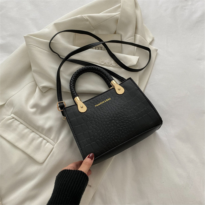 Free Delivery Designer Bag 2025 Fashion Trend Casual Handheld Korean Version One Shoulder Crossbody Women's Small Square Bag Luxury Bag