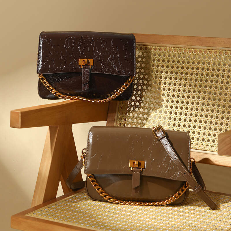 Premium Leather Women's 2025 New Crossbody Postman Armpit Fashionable Large Capacity Single Shoulder Versatile Small Bag