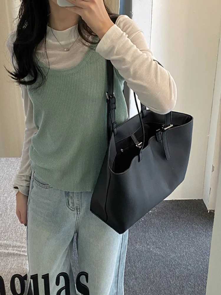 PU Leather Big Tote Bags Wen 2025 New Fi Korean Simple Large Capacity Shoder Bags Vintage Casual Solid Trend Handbags Z250514