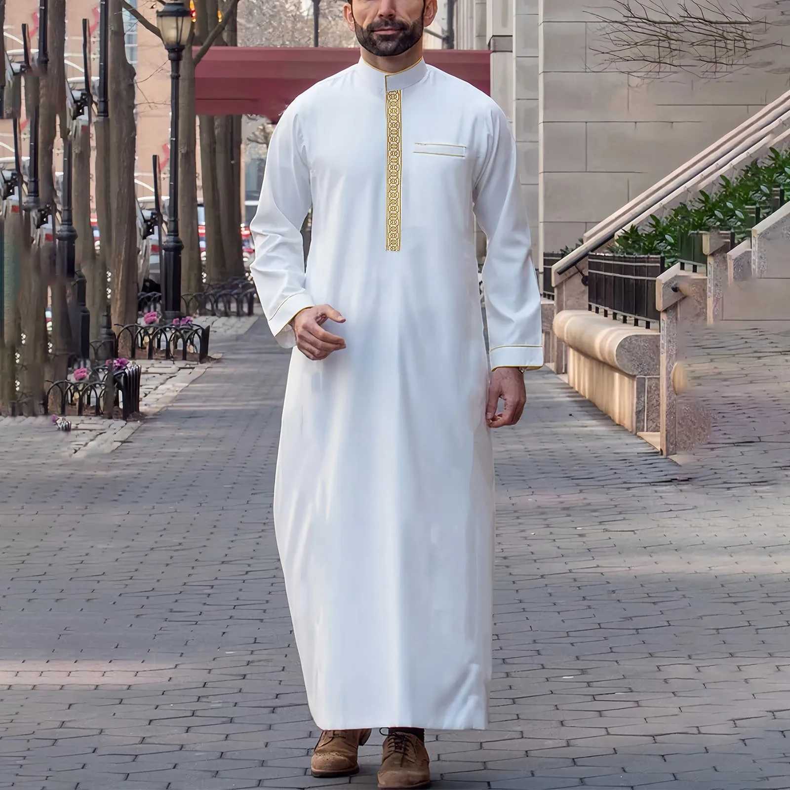 2025 Muslim Men Robe Embroidered Loose Long Skirt Ramadan Prayer Kaftan Pakistan Attire Thobe Gentleman Traditional Dress X250514