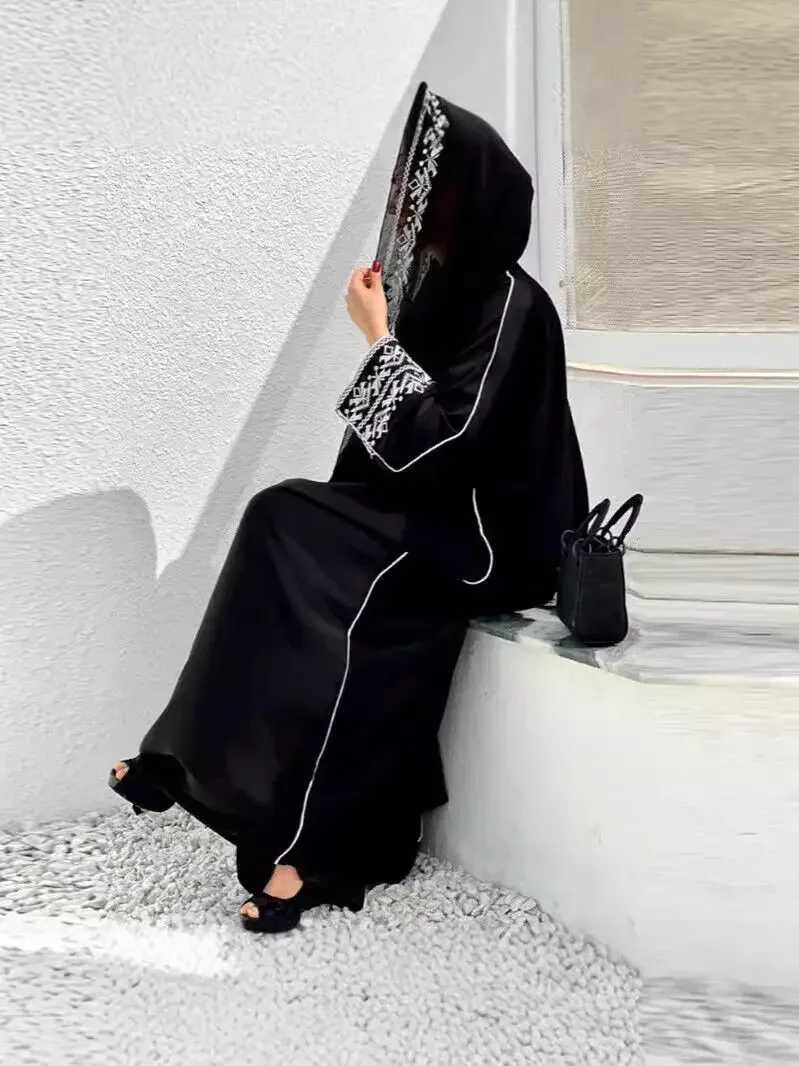 Muslim Women Cardigan Abaya Arab Loose Embroidery Long Dress Kaftan Dubai Party Robe Scarf Coat X250514