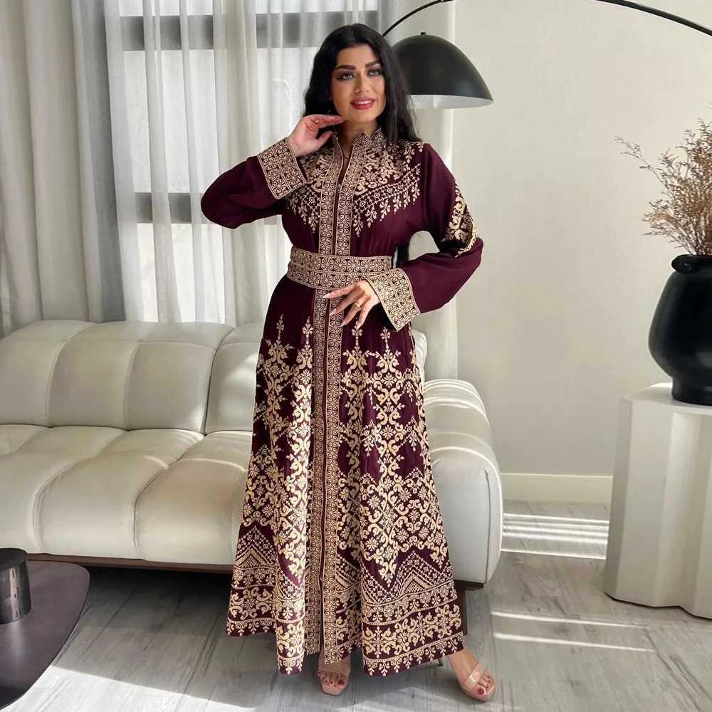 New Style Fashionable Printed Zip-up Robes in Dubai Saudi Arabia. Middle Eastern Ethnic Style Dresses for Women with Belts. X250514