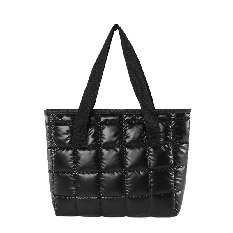 Free Delivery Designer Bag Personalized Fashionable And Versatile Internet Celebrity Hand 2025 Winter New Style Stylish Texture Makeup Class Single Sh