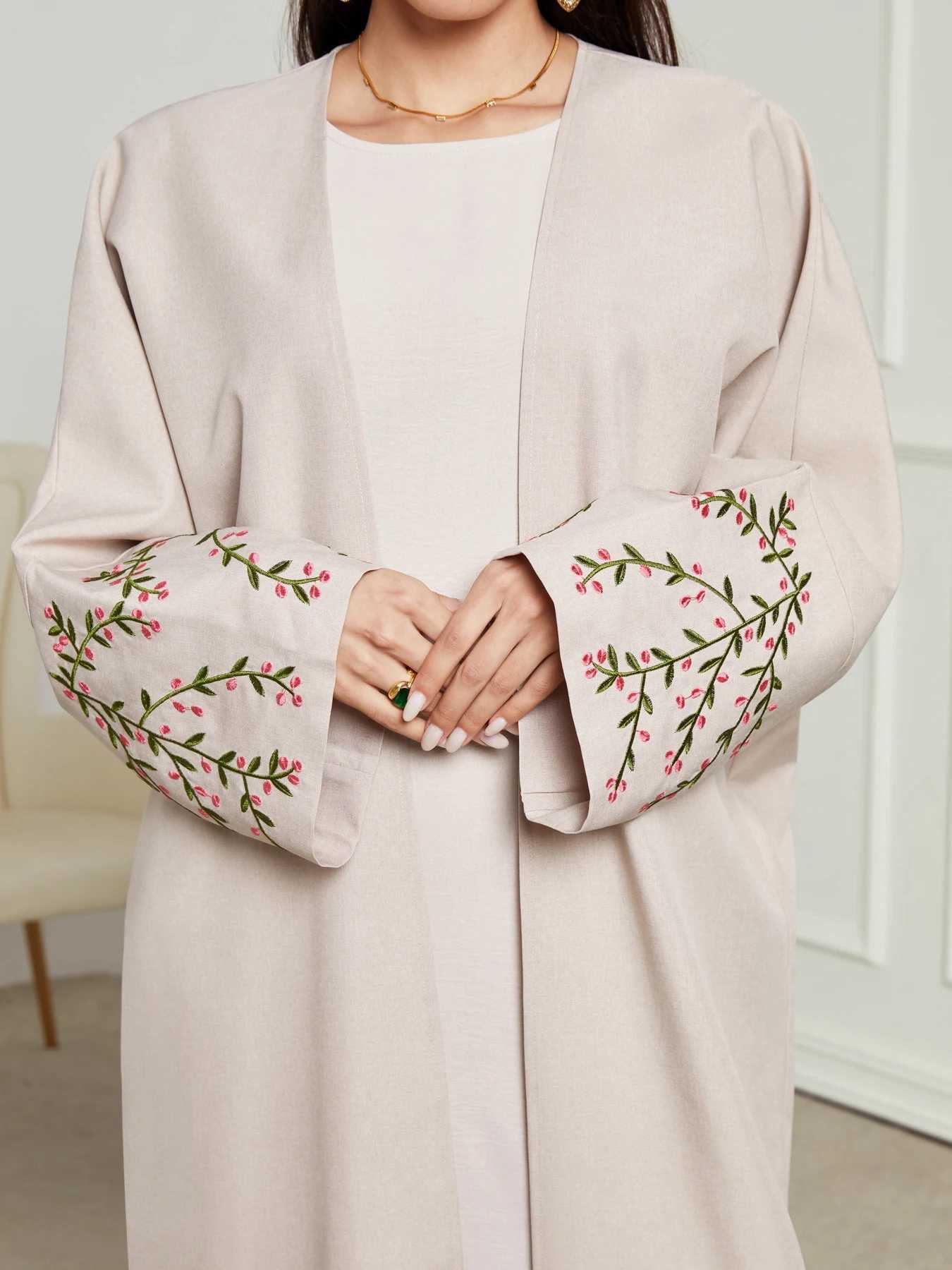 2025 Hot Chic Casual Open Kimono Abaya For Muslim Women Shalwar Jalabiya Embroidery Long Slve African Moroccan Robe X250514