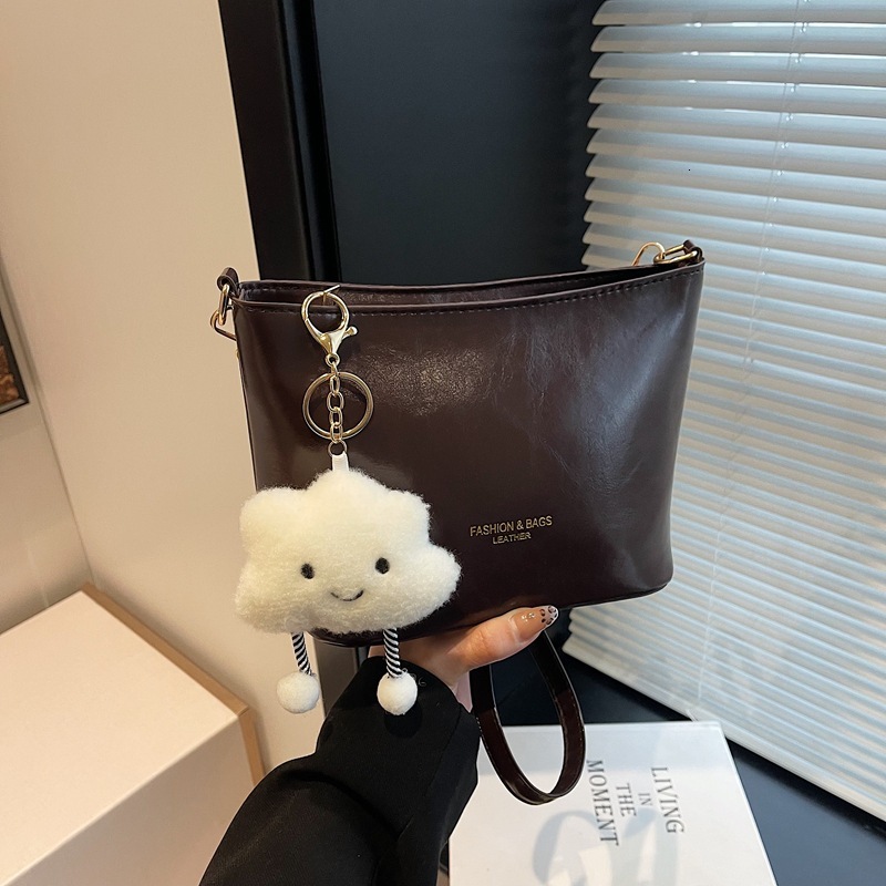 Small Square With Niche Design Women's 2025 Spring Summer New Style Simple And Luxury Bag Stylish Crossbody Bag Popular Commuting New Free Delive
