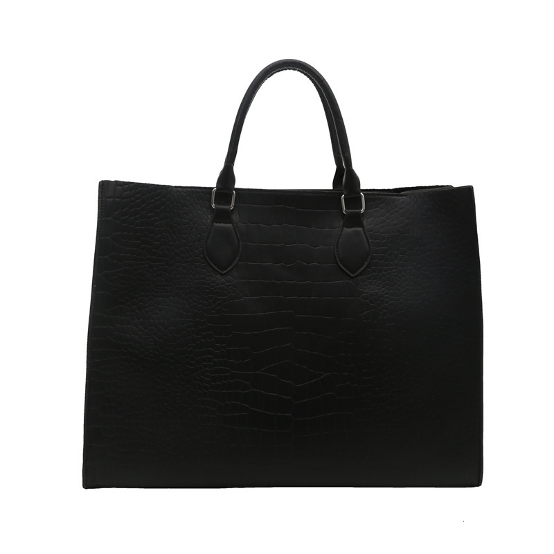 2025 Spring/summer Fashionable Solid Color Western Style Large Capacity Leisure Commuter Luxury Bag New Trendy New Free Delivery Designer Simple Handh