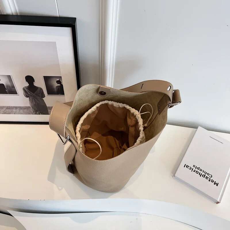 LEFTSIDE Retro Small Solid Color Leather Shoulder Bags For Women Designer Korean Fashion Female Handbags Underarm Bag