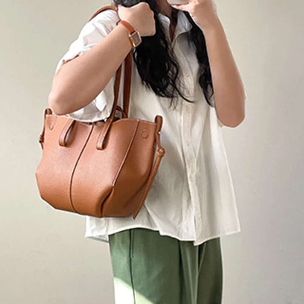 Women Stylish Shoulder Large Capacity Fashion Tote Chic Armpit Solid Color Daily Grocery Trendy Commuting Bag