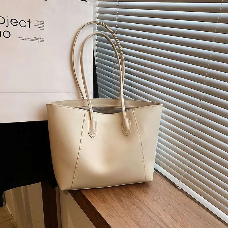 2025 New Release Large Capacity Shoulder A High End Choice For Women. Niche And Leisure - Oriented Ladies' Tote Bag