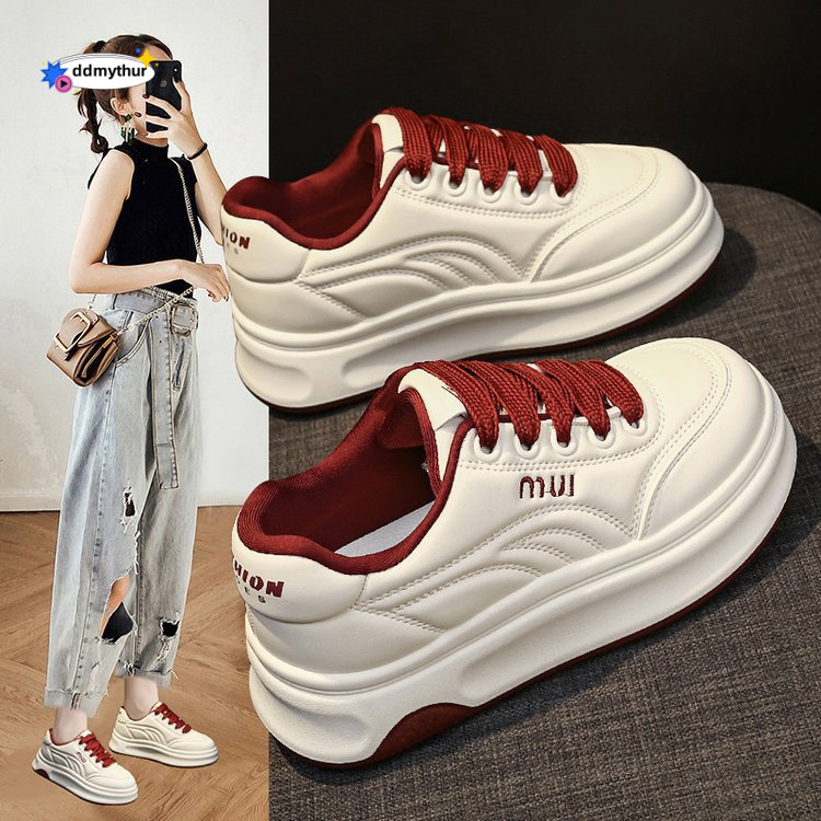 Versatile thick soled white for women in spring and autumn, super popular niche board shoes, 2025 new casual sports bread shoes ddmythur