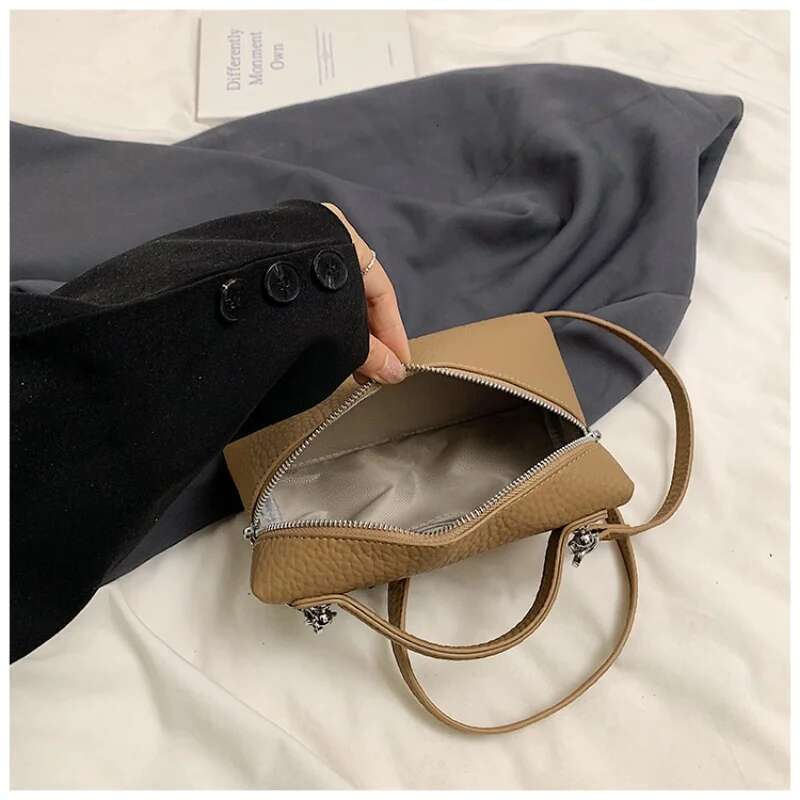 Senior Sense Retro Women's New Autumn And Winter Cross-Body Fashion Super Fire Hand Bag Small Square