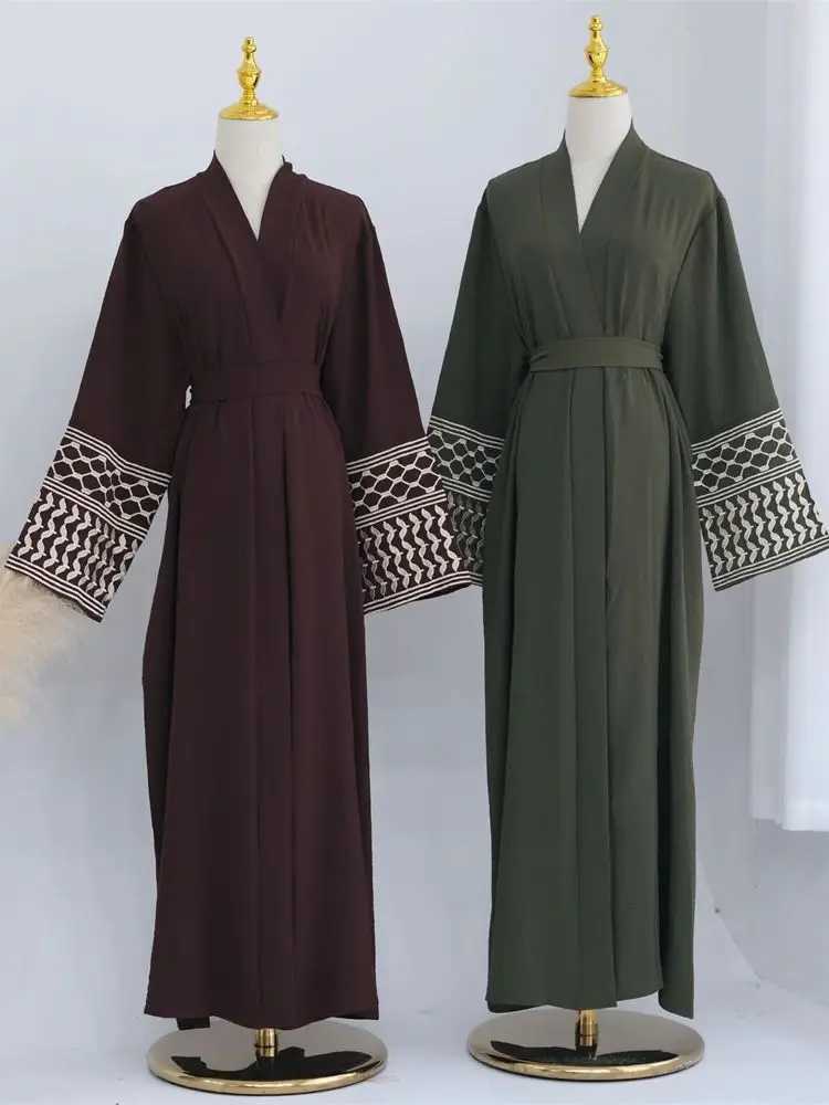 Linen Butterfly Embroidery Open Abaya Dubai Luxury 2024 Muslim Modest Kaftan Kimono Dresses Coat for Women Islam Clothing Ka X2505141