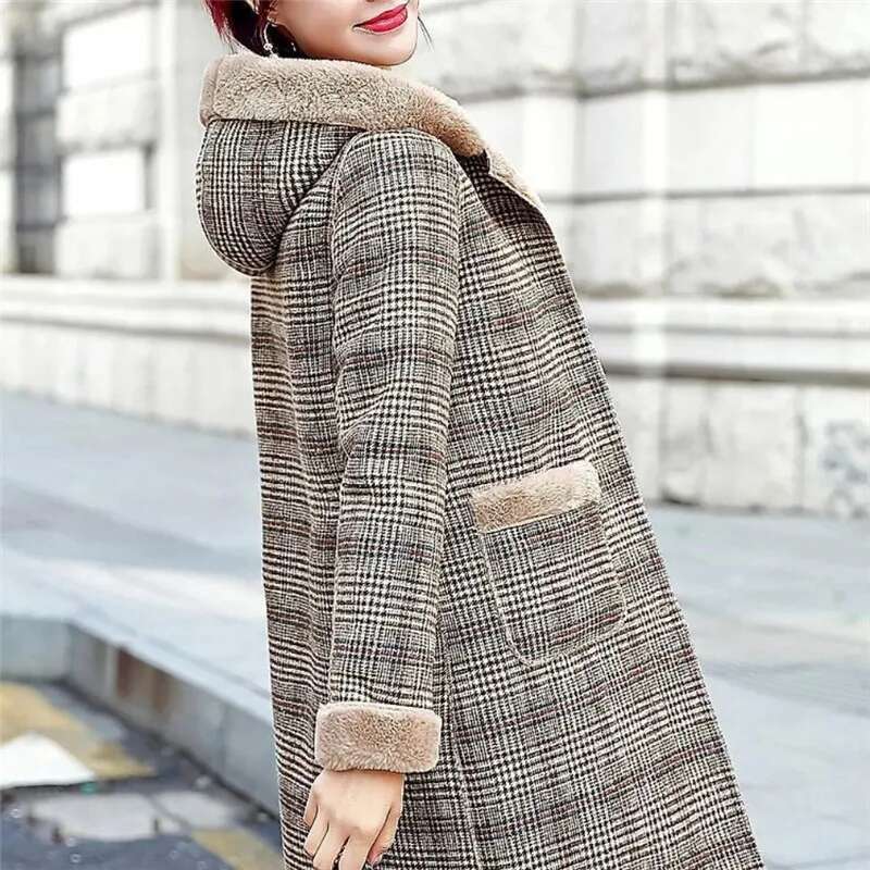 Winter New Women's Outerwear Skin Hair One Body Veet Add Thick Keep Warm Jacket Medium Long Hooded Woolen Coat
