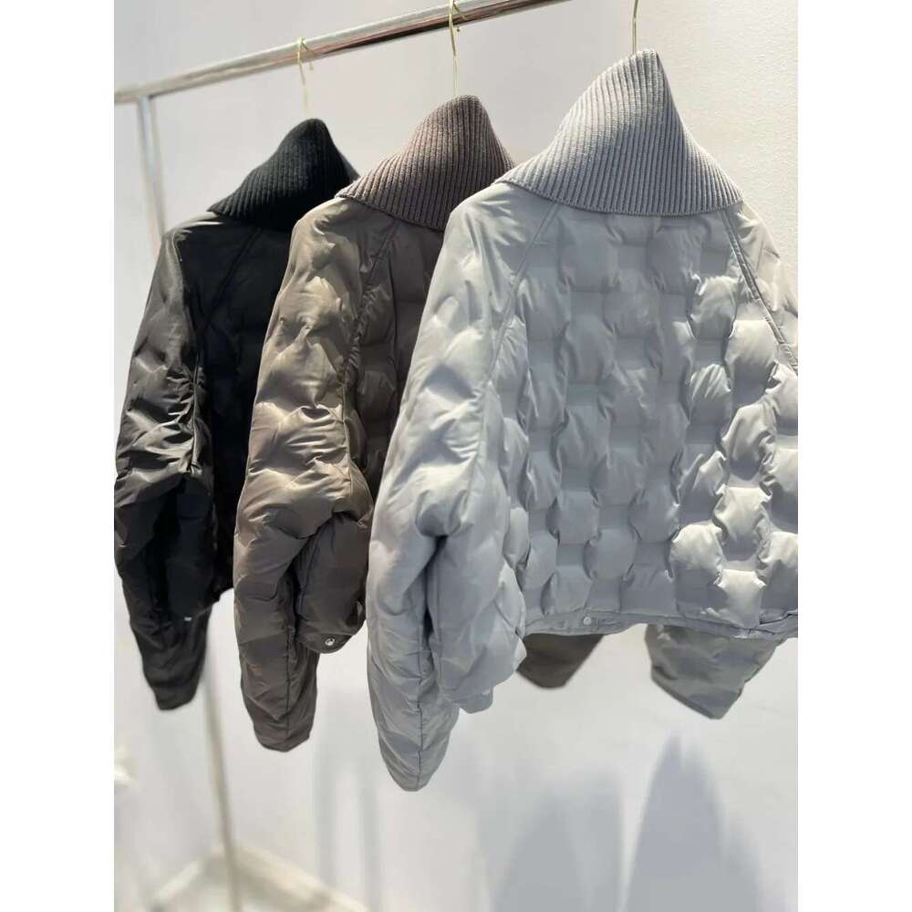 Fashion Casual 2024 New Winter Short Warm White Duck Down Coat Female European Turn-Down Cape Collar Puffer Jacket Women